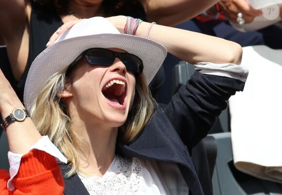Alice Taglioni lors du tournoi de tennis de Roland-Garros à Paris le 3 juin 2015