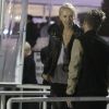 Charlize Theron retrouve Aaron Paul et sa femme Lauren Parsekian - Concert de U2 au Inglewood Forum to see legendary rock band U2 live in concert in Inglewood, Los Angeles le 3 juin 2015