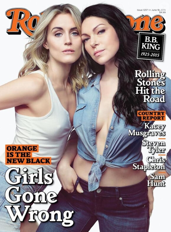 Taylor Schilling et Laura Prepon de la série Orange is the New Black font la couverture du magazine américain Rolling Stone, juin 2015.