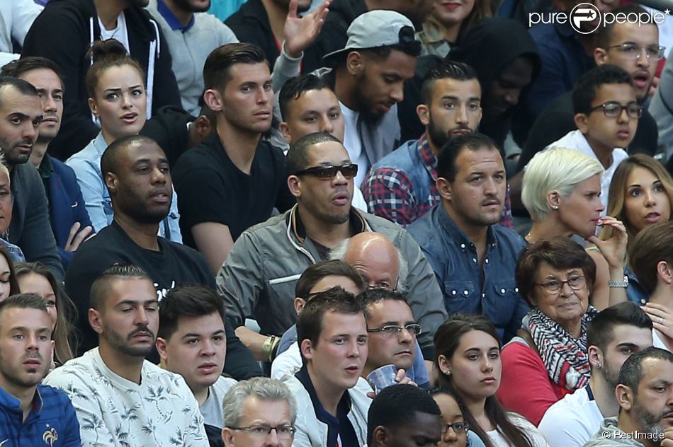JoeyStarr au Stade de France pour la rencontre France - Belgique à Saint-Denis le 7 juin 2015