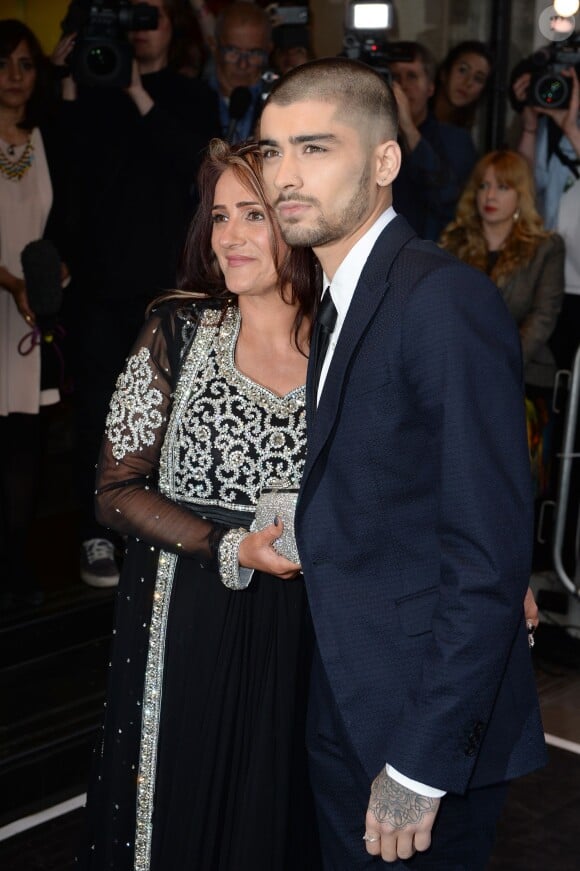 Zayn Malik et sa mère Trisha - British Asian Awards au Grosvenor House Hotel à Londres, le 17 avril 2015