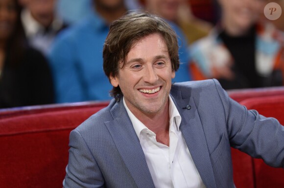 Thomas Dutronc - Enregistrement de l'émission "Vivement Dimanche" à Paris le 6 avril 2015. Emission diffusée le 10 mai 2015.