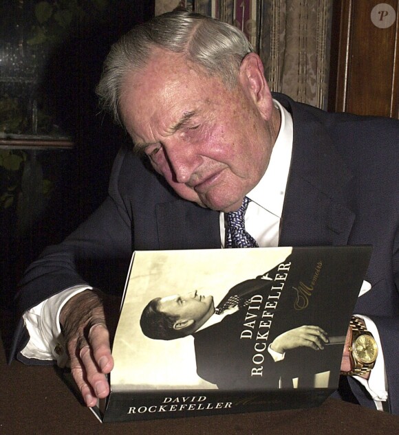 "DAVID ROCKEFELLER" PROMOTION DE SA BIOGRAPHIE INTITULEE "MEMOIRS" A NEW YORK  "PLAN SERRE" LIVRE05/11/2002 - New York