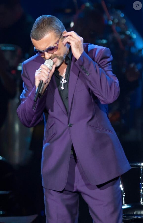 George Michael en concert à Birmingham, le 16 septembre 2012.