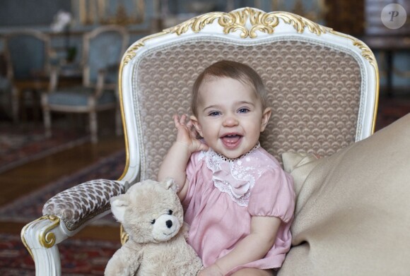 La princesse Leonore de Suède photographiée pour son premier anniversaire, le 20 février 2015, par Brigitte Grenfeldt.