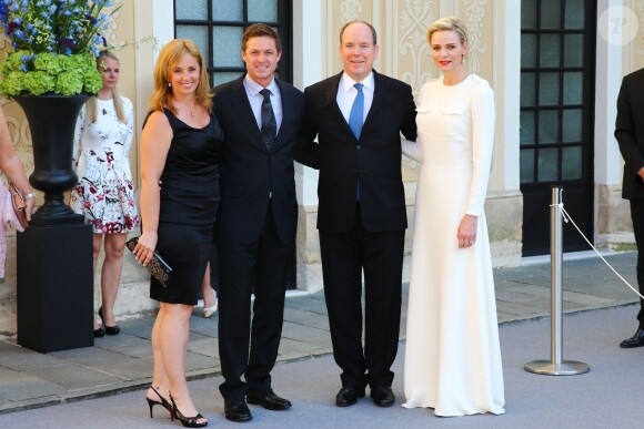 Le prince Albert II de Monaco et sa femme la princesse Charlène de Monaco, Eric Close et sa femme Keri - Cocktail au Palais Princier lors du 55ème Festival de Télévision de Monte-Carlo, le 17 juin 2015.  