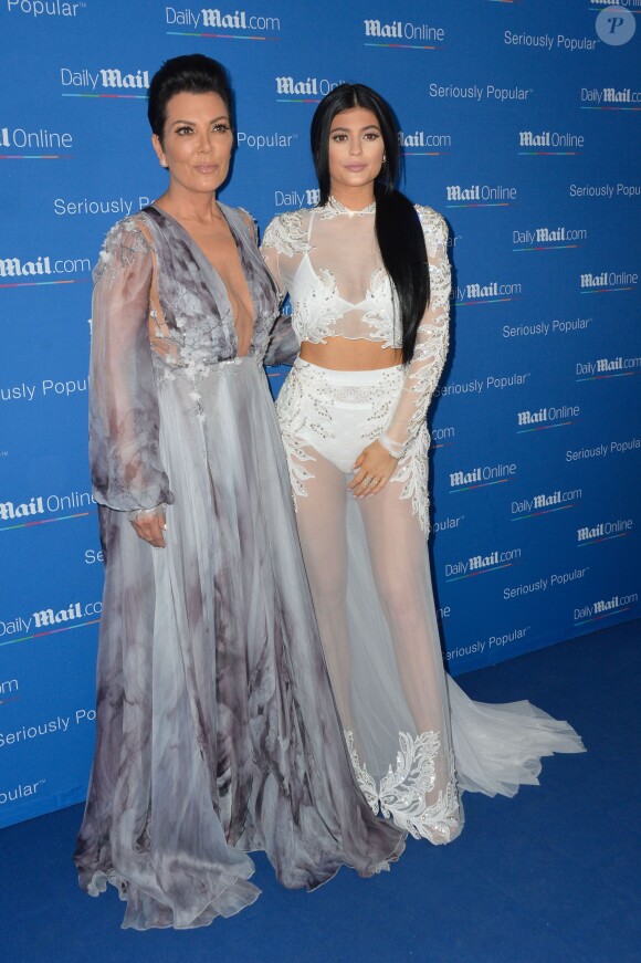 Kris et Kylie Jenner assistent à la soirée du Daily Mail, dans le cadre du festival Cannes Lions. Cannes, le 24 juin 2015.