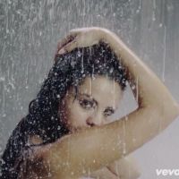 Selena Gomez, sensuelle, signe son retour avec ''Good For You''