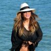 Nicole Scherzinger, sexy et déchaînée à la veille de son anniversaire, profite d'un après-midi ensoleillé sur l'île de Mykonos. Le 28 juin 2015.
