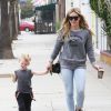 Hilary Duff et son fils Luca dans les rues de Los Angeles le 12 juin 2015 