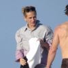 Exclusif - Prix Spécial - No web - No blog - Julia Roberts et son mari Danny Moder profitent de la plage lors d'une escapade à Cabo San Lucas, le 22 juin 2015.  For Germany call for price NO WEB NO BLOG Exclusive - Julia Roberts shows off her body in a black bikini while enjoying a getaway with her husband Danny Moder on June 21, 2015 in Cabo San Lucas, Mexico. The 47-year-old acting legend looked relaxed and happy as she took pictures from the balcony of their resort. Later she sat out on the beach while her hubby went in the water. It appears the muscular Moder got scratched up while out boogie boarding.22/06/2015 - Cabo San Lucas
