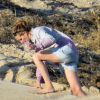 Exclusif - Julia Roberts, avec son mari Danny Moder, profite de la plage lors d'une escapade à Cabo San Lucas, le 22 juin 2015.