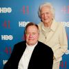 George H.W. Bush et Barbara Bush à la première d'un documentaire sur lui produit par Jerry Weintraub. Le 14 juin 2012 à New York.