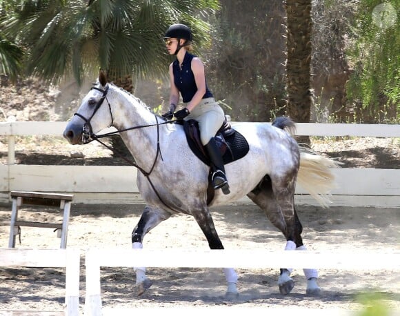 Iggy Azalea fait de l'équitation à Los Angeles, le 16 juin 2015.  