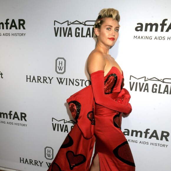 Miley Cyrus - Gala "AmfAR Inspiration Gala" à New York, le 16 juin 2015