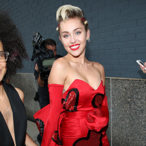 Miley Cyrus - Gala "AmfAR Inspiration Gala" à New York, le 16 juin 2015. 