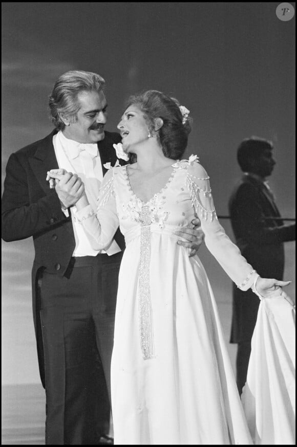Omar Sharif et Dalida sur un plateau de télévision en 1981