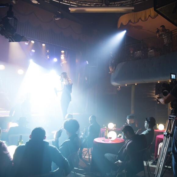 Sofia Essaïdi, image de Sofia N Friends, réalisé par Stéphane Sennour en collaboration avec Adrien Galo à la direction artistique et à la production.