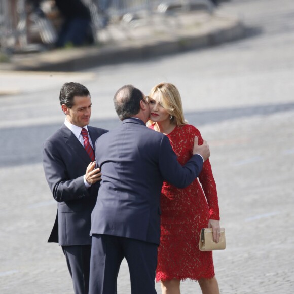 Enrique Peña Nieto et sa femme Angélica Rivera - Place de la Concorde pour le défilé du 14 juillet 2015 à Paris.
