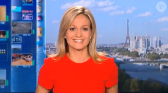 Audrey Crespo-Mara aux commandes du JT de 20 heures de TF1, ce vendredi 17 juillet 2015