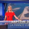 La ravissante et talentueuse Audrey Crespo-Mara fait ses premiers pas aux commandes du journal de 20 heures sur TF1, le vendredi 17 juillet 2015