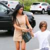 Kris Jenner, Khloé, Kourtney Kardashian et son fils Mason arrivent au restaurant Jinky's Kanan Cafe à Agoura Hills. Los Angeles, le 21 juillet 2015.