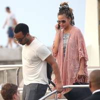 Chrissy Teigen : Touriste sexy à Saint-Tropez avec son mari John Legend