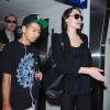 Angelina Jolie et son fils Maddox arrivant à l'aéroport de Los Angeles, le 25 avril 2015.