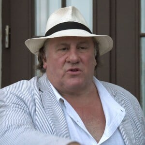 Gérard Depardieu quitte la présentation de la FIFA World Cup 2018 à Saransk, St. Petersbourg, le 23 juillet 2015.