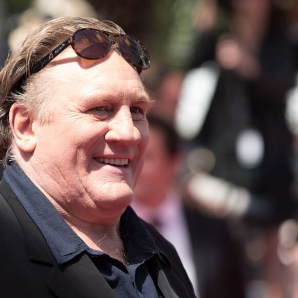 Gérard Depardieu - Montée des marches du film "Valley of Love" lors du 68e Festival International du Film de Cannes, le 22 mai 2015.