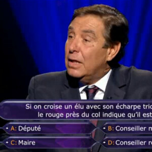 Jean-Pierre Foucault présente Qui veut gagner des millions ? sur TF1, le samedi 25 juillet 2015.