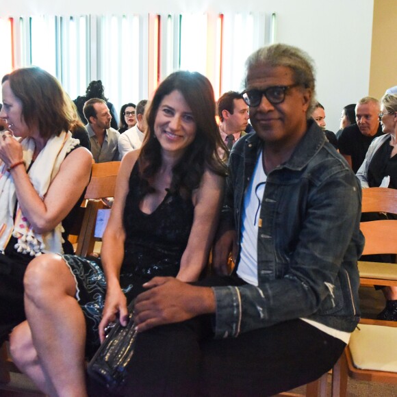 Katherine Ross, Elvis Mitchell au LACMA, à Los Angeles, le 24 juillet 2015
