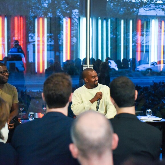 Steve Mcqueen, Kanye West, Michael Govan au LACMA, à Los Angeles, le 24 juillet 2015