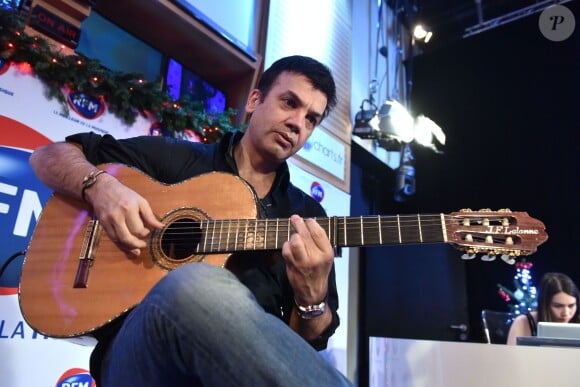 Jean-Félix Lalanne lors de l'émission de radio : "La matinale Spéciale Noël sur RFM" dans les studios de RFM à Paris, le 19 décembre 2014.