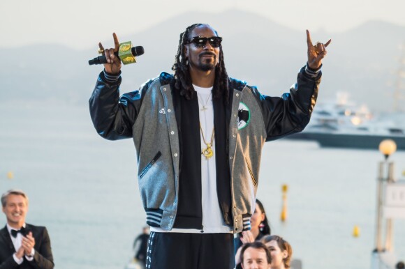 Snoop Dogg, sur le plateau du Grand Journal de Canal+, à Cannes le 19 mai 2015.