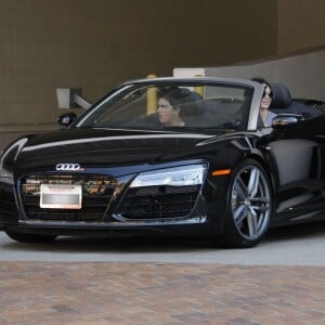 Kendall Jenner au volant de sa nouvelle Audi à Beverly Hills, le 3 août 2015.