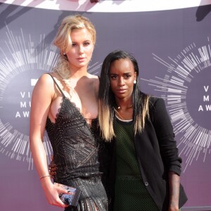 Ireland Baldwin et Angel Haze - Cérémonie des MTV Video Music Awards à Inglewood. Le 24 août 2014