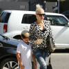 Gwen Stefani emmène ses enfants Kingston, Apollo et Zuma à l'église, Los Angeles, le 9 aout 2015