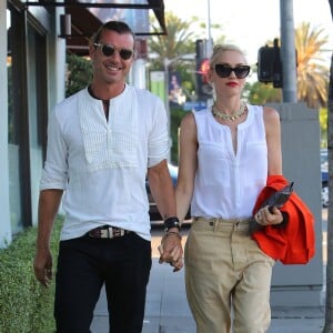 Gwen Stefani et son mari Gavin Rossdale accompagnent leurs enfants chez leurs grand-parents, le 17 juin 2012 à Los Angeles 