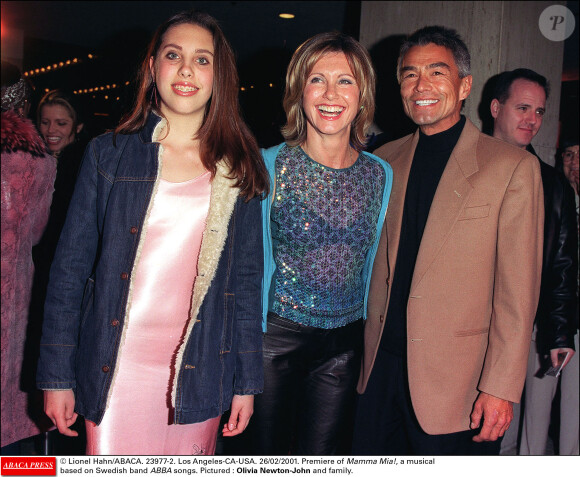 Première de Mamma Mia ! avec Olivia Newton-John et sa fille Chloe, le 27 février 2001.