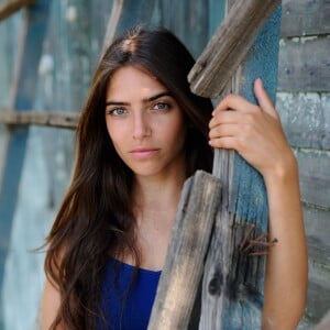 L'actrice Zoe Corraface, fille de Georges Corraface, pose à Kavouri, en Grêce. Le 27 juillet 2015