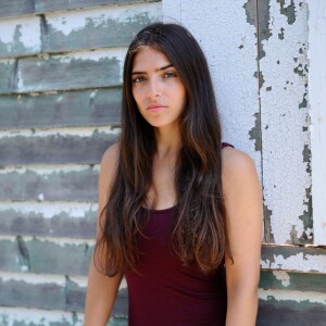 L'actrice Zoe Corraface, fille de Georges Corraface, pose à Kavouri, en Grêce. Le 27 juillet 2015