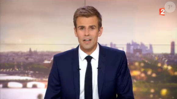 Jean-Baptiste Marteau, à la tête du Journal de 20h de France 2, le week-end du 15 août 2015.