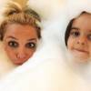 Britney Spears prend un bain avec sa nièce Sophia, août 2015 à Las Vegas.