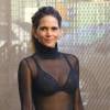 Halle Berry en top transparent à son arrivée sur le plateau de Jimmy Kimmel Live! à Los Angeles, le 17 août 2015.