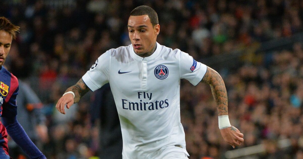 Photo : Gregory van der Wiel et ses coéquipiers du PSG fêtent le titre de  champion de France - photo publiée sur le compte Instagram du joueur de  foot le 16 mai 2015 - Purepeople