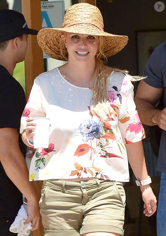Britney Spears va déjeuner chez Chipotle à Los Angeles, le 3 juillet 2015