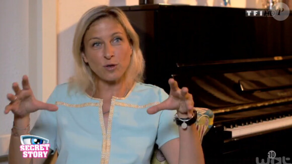 Coralie et Nicolas défendent "Nous sommes les sujets d'une expérience amoureuse inédite", dans Secret Story 9, sur TF1, le vendredi 21 aout 2015