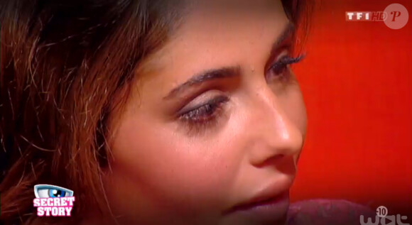 Coralie et Nicolas défendent "Nous sommes les sujets d'une expérience amoureuse inédite", dans Secret Story 9, sur TF1, le vendredi 21 aout 2015