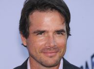 Matthew Settle papa : Le héros de Gossip Girl présente son bébé